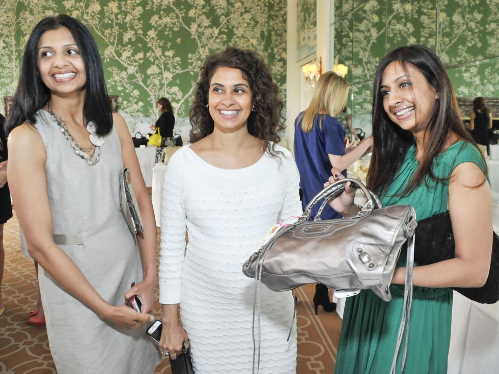 0016, Heroes for Handbags, April 2013, Lubna Nazarani, Rishma Mohamed, Nermin Saleemi