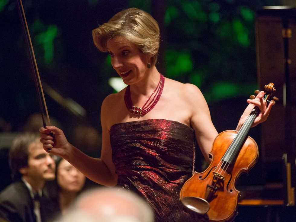 0380 Elizabeth Pitcairn at Houston Friends of Chamber Music Red Violin event March 2014