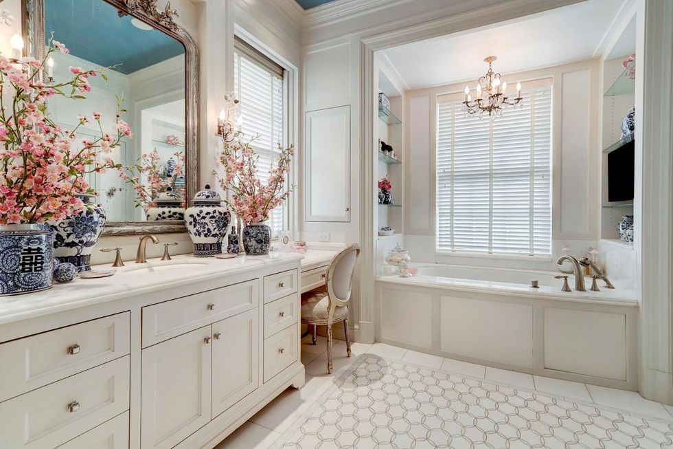 1 Longfellow Lane Houston