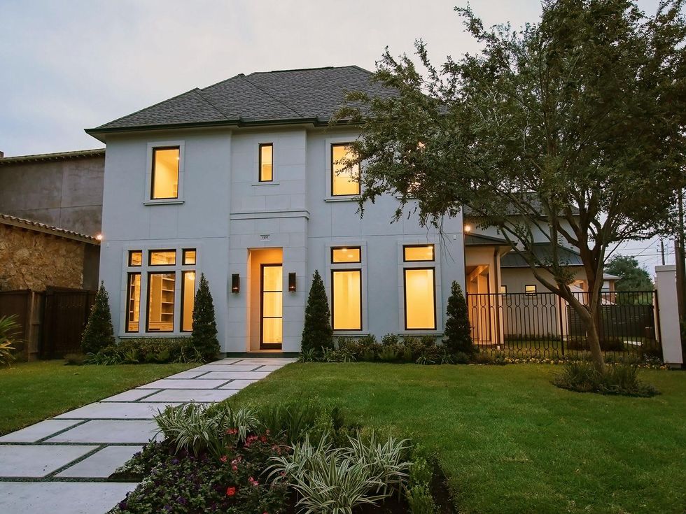 1 On the Market 1302 Milford December 2014