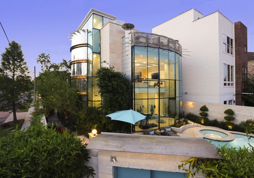 1 On the Market 1322 Dart July 2014