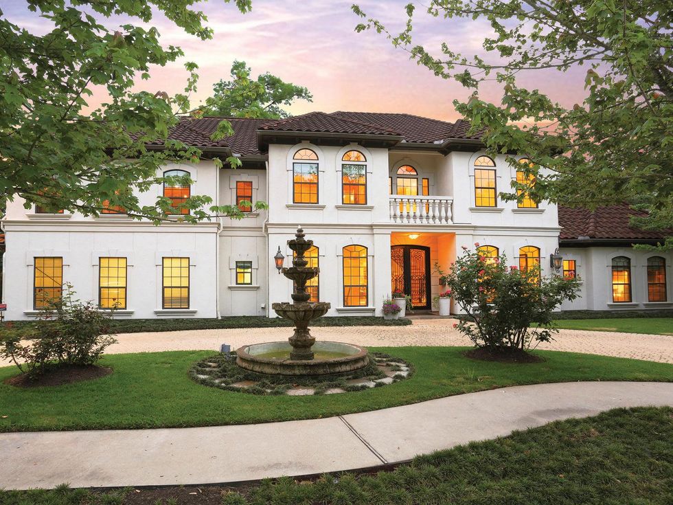 1 On the Market 4501 Magnolia St. May 2014