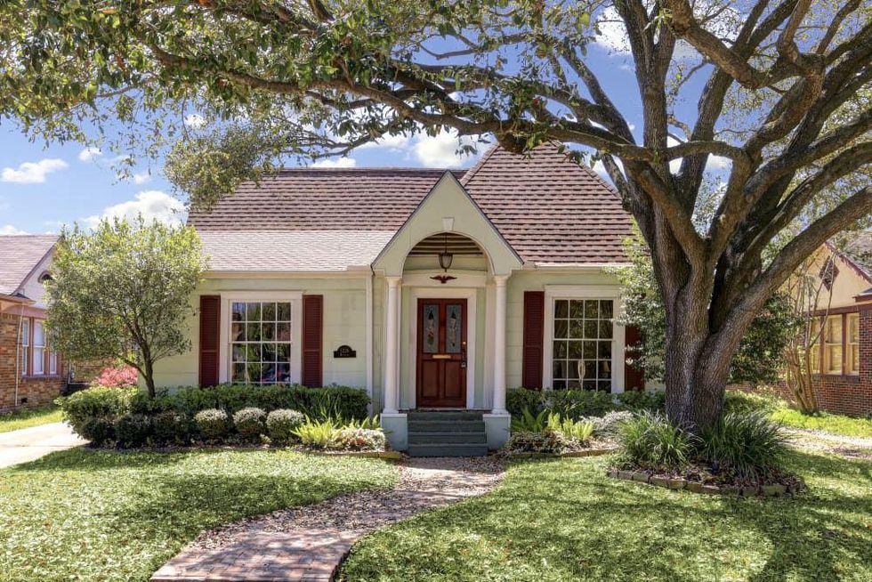 1 On the Market 5226 Mulford St. March 2015