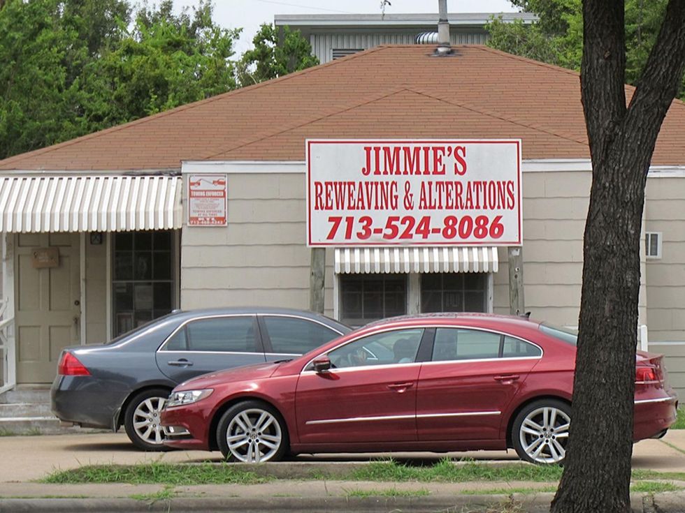 10 Katie July 2013 Jimmie's Reweaving & Alterations store front