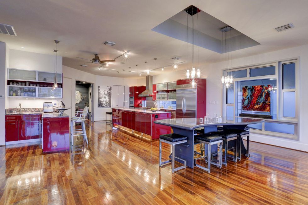 10 On the Market 1322 Dart July 2014