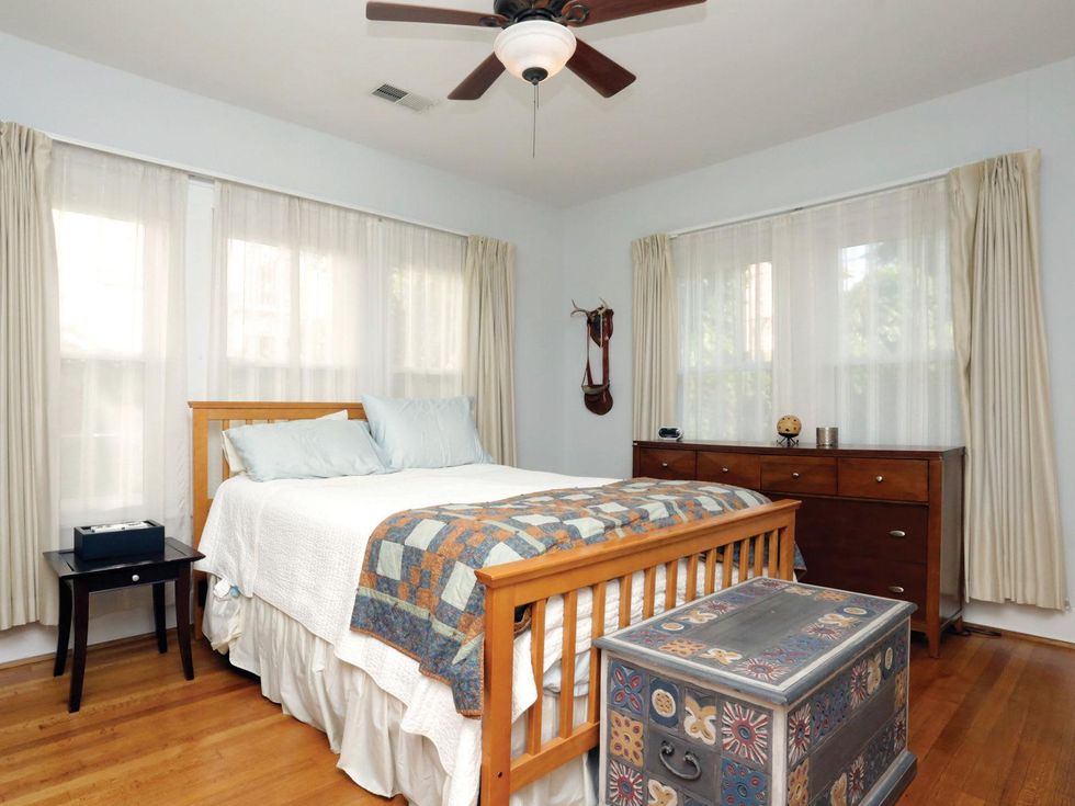 10 On the Market 1911 W. Mckinney St. April 2014