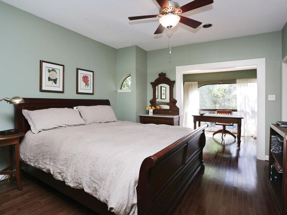 10 On the Market 2205 Tangley St. January 2015