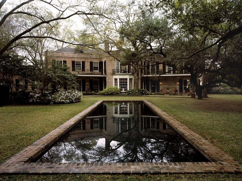 10 On the Market 3 Remington Lane John Staub April 2014 exterior featured in book