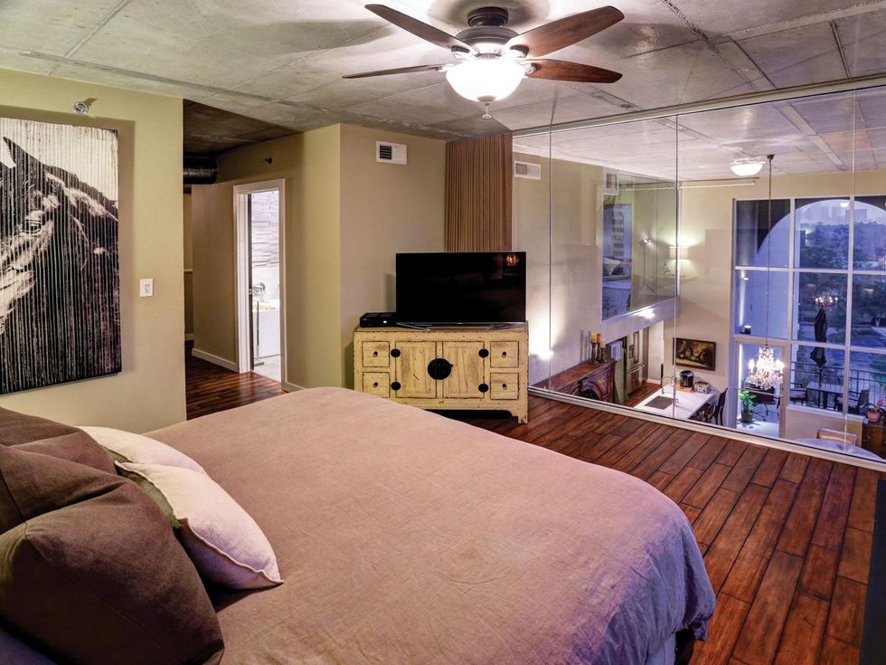 10 On the Market 6007 Memorial Drive Unit 501 February 2015