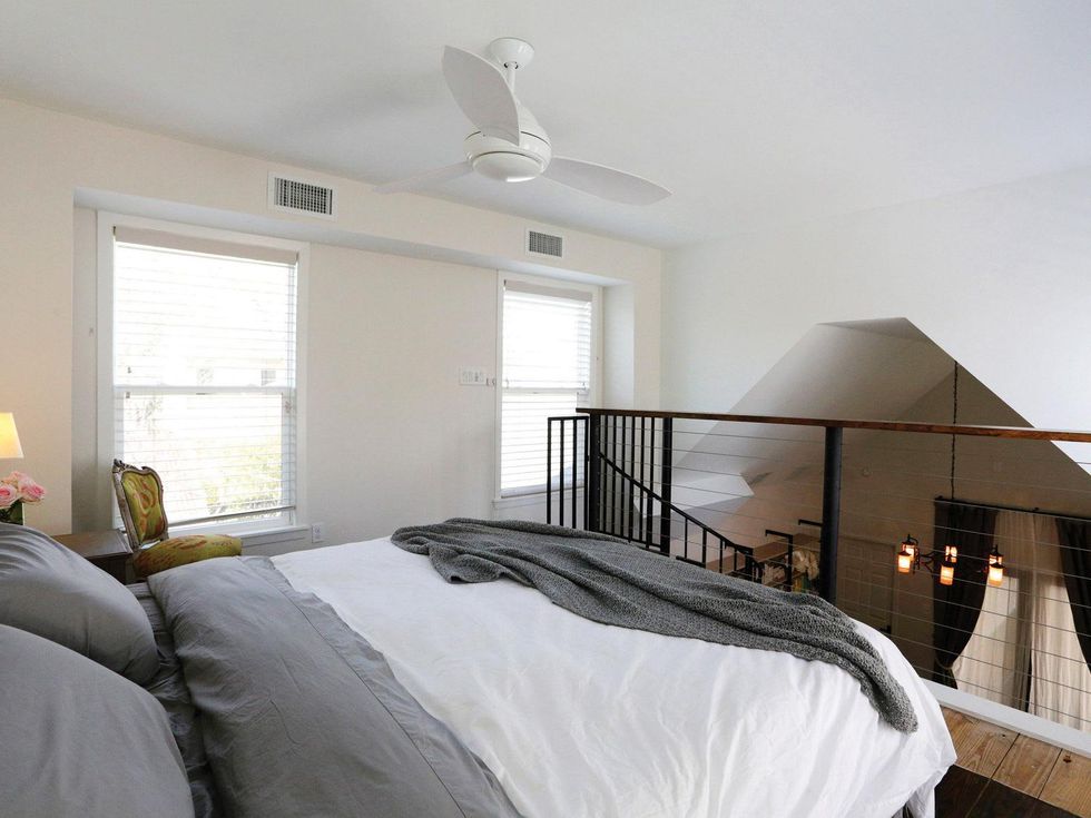 10 On the Market 922 St. Woodland February 2015