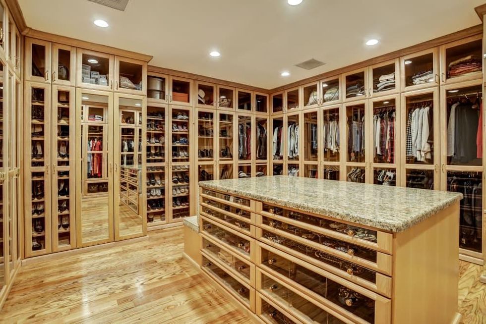 1000 Kirby Drive River Oaks