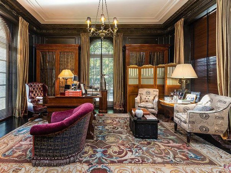 10000 Hollow Way main house office