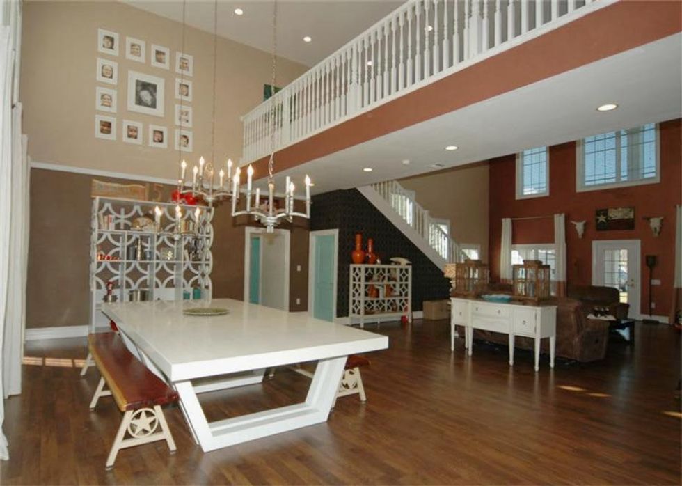 1013 Delesandri Lane Dining Room