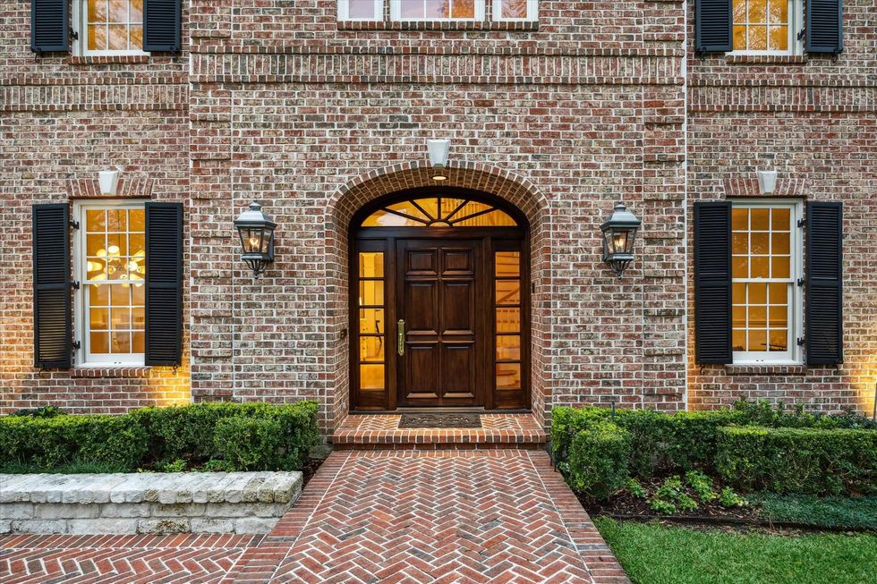 10235 Pineland Walter Bering