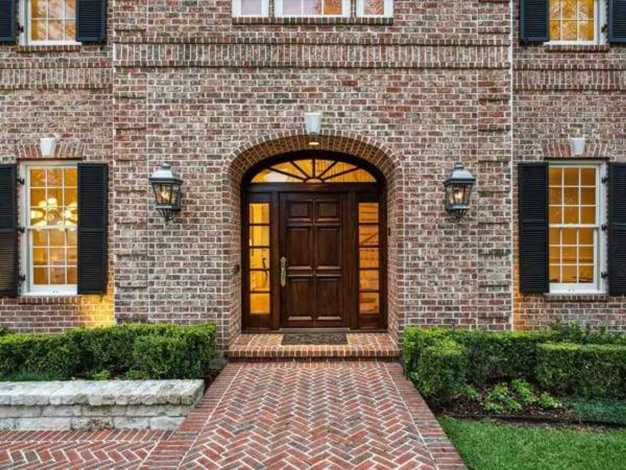 10235 Pineland Walter Bering