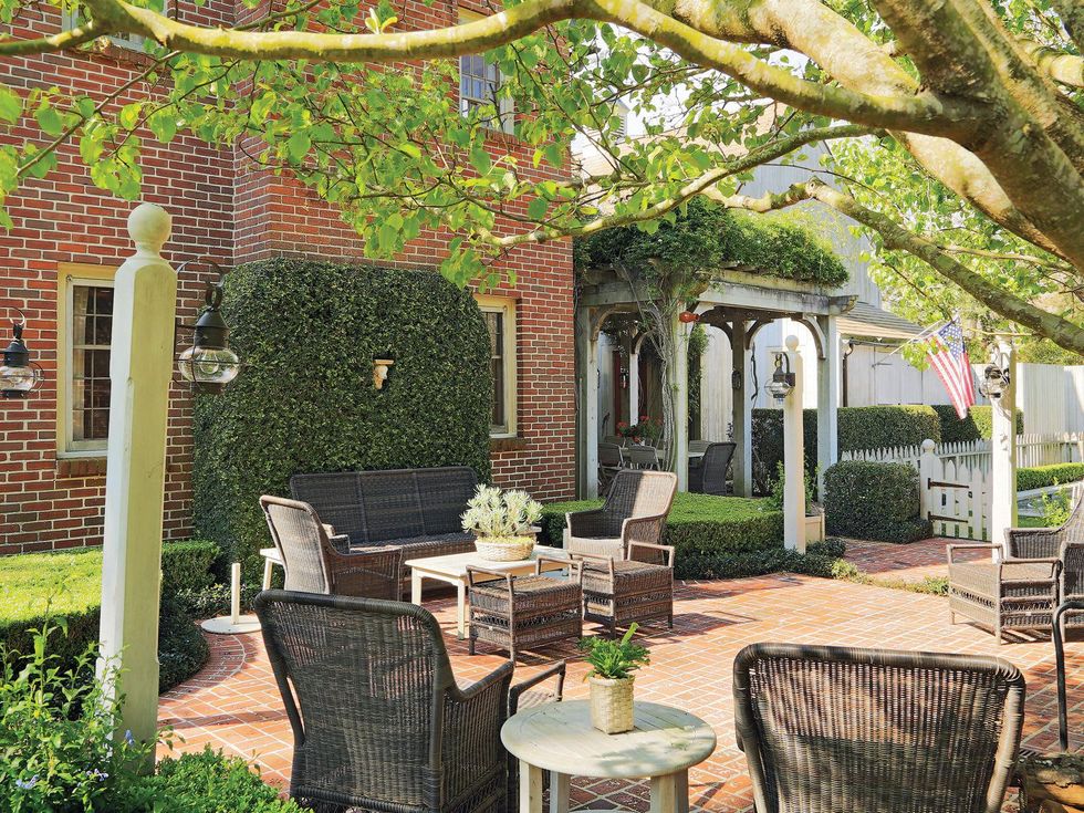 105 On the Market 11030 Greenbay St. April 2014