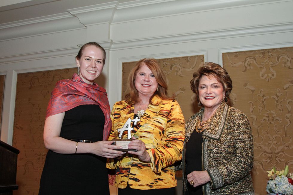 11 8363 Maconda Abinader, from left, Jonie Baird and Beth Wolff at the Houston A+ Challenge dinner December 2013