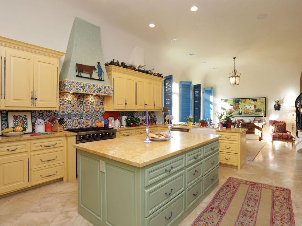 11 On the Market 1210 Berthea St. February 2014