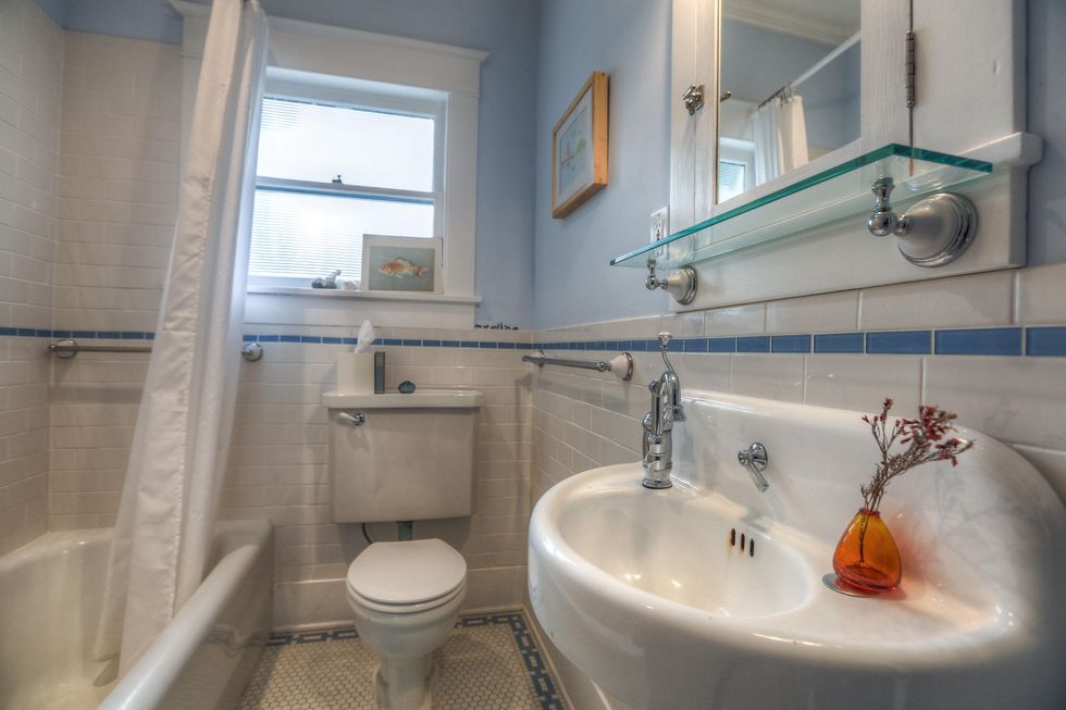 11 On the Market 1507 Hawthorne St. August 2014