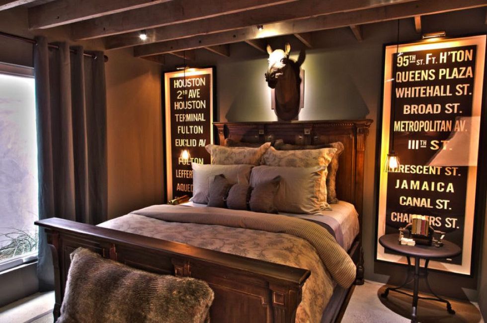 11 On the Market 3606 Sun Valley Drive February 2015