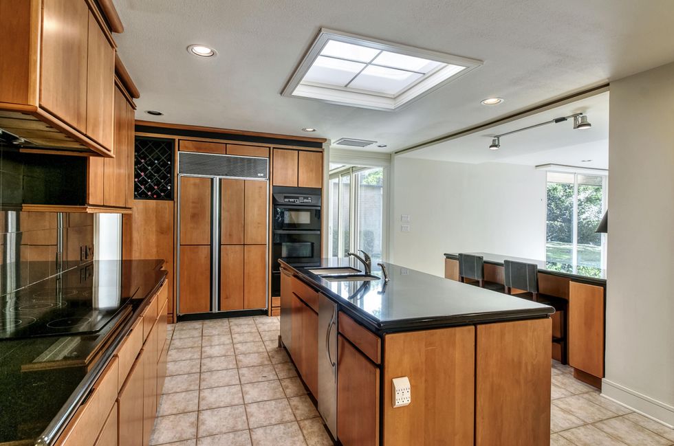 11 On the Market 411 Fall River The Walser House October 2014 Kitchen