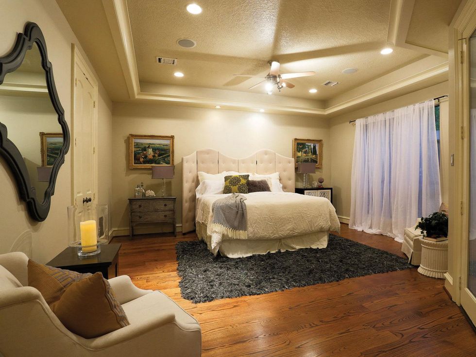 11 On the Market 4501 Magnolia St. May 2014