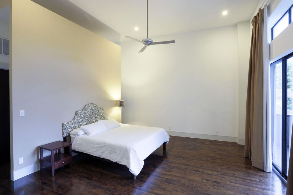 11 On the Market 734 E. 8th St. Houston Heights March 2015