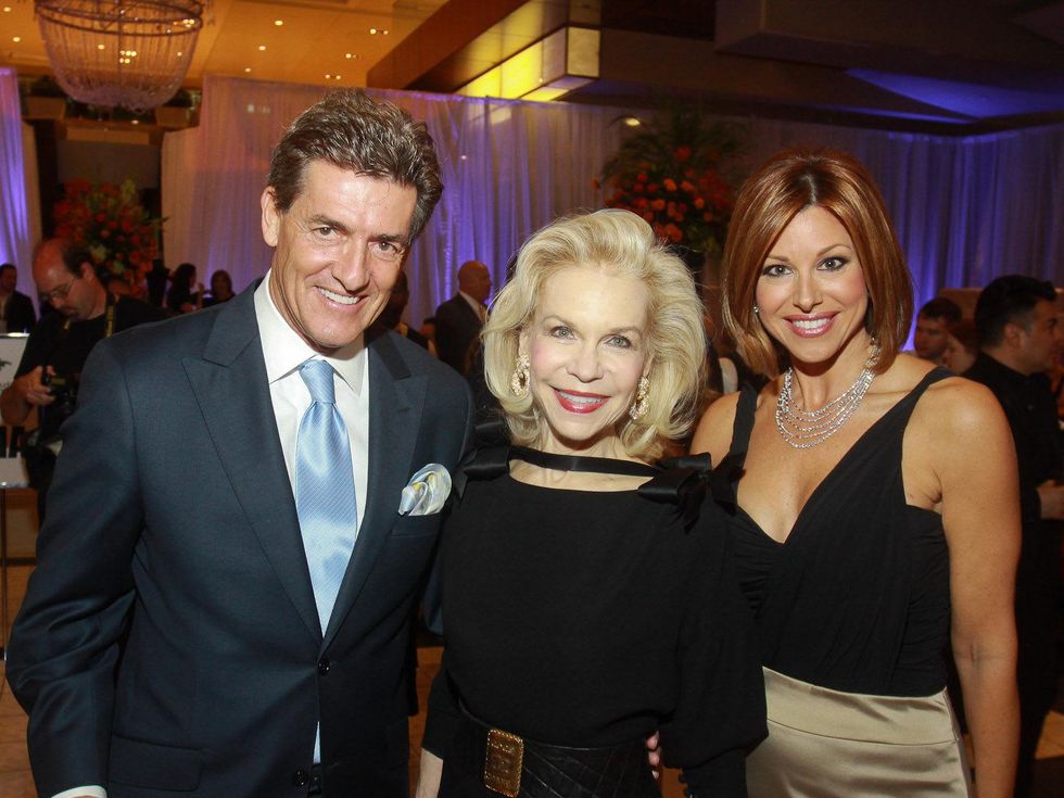 111 Nick Florescu, from left, Lynn Wyatt and Dominique Sachse at the Houston Ballet Carnan Properties party.
