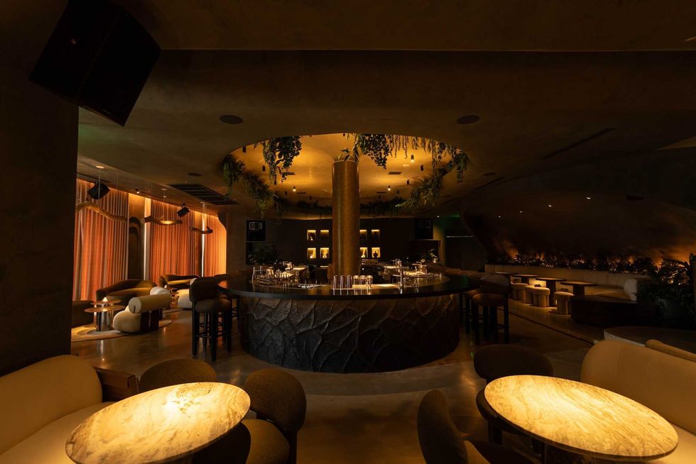 1111 bar interior