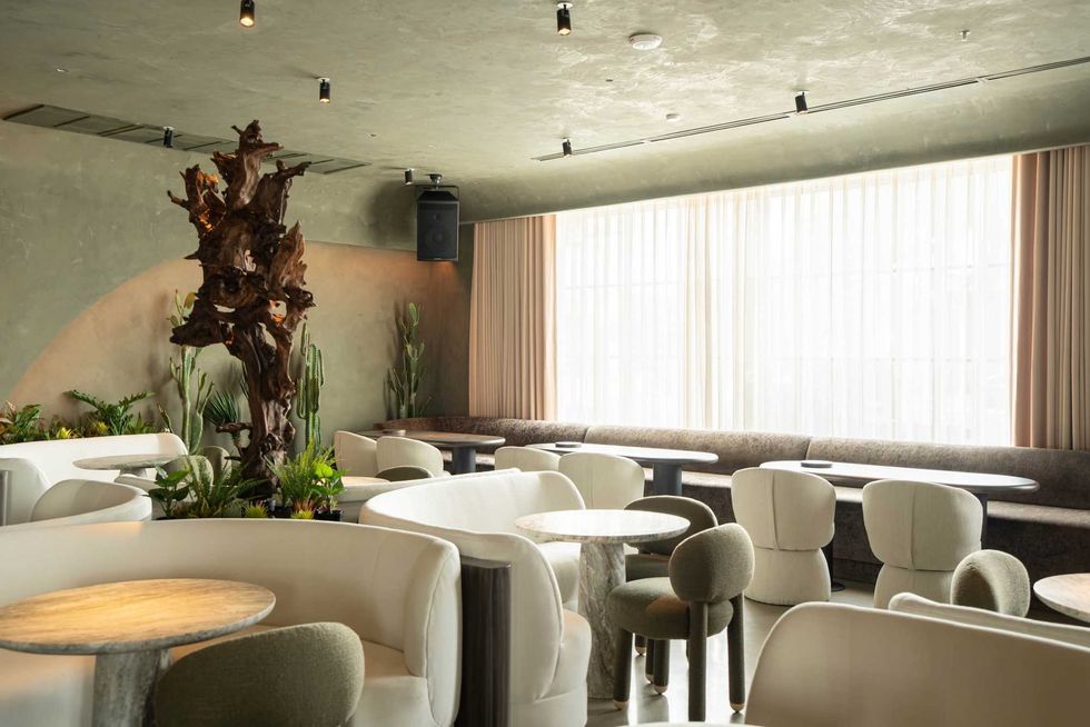 1111 bar interior