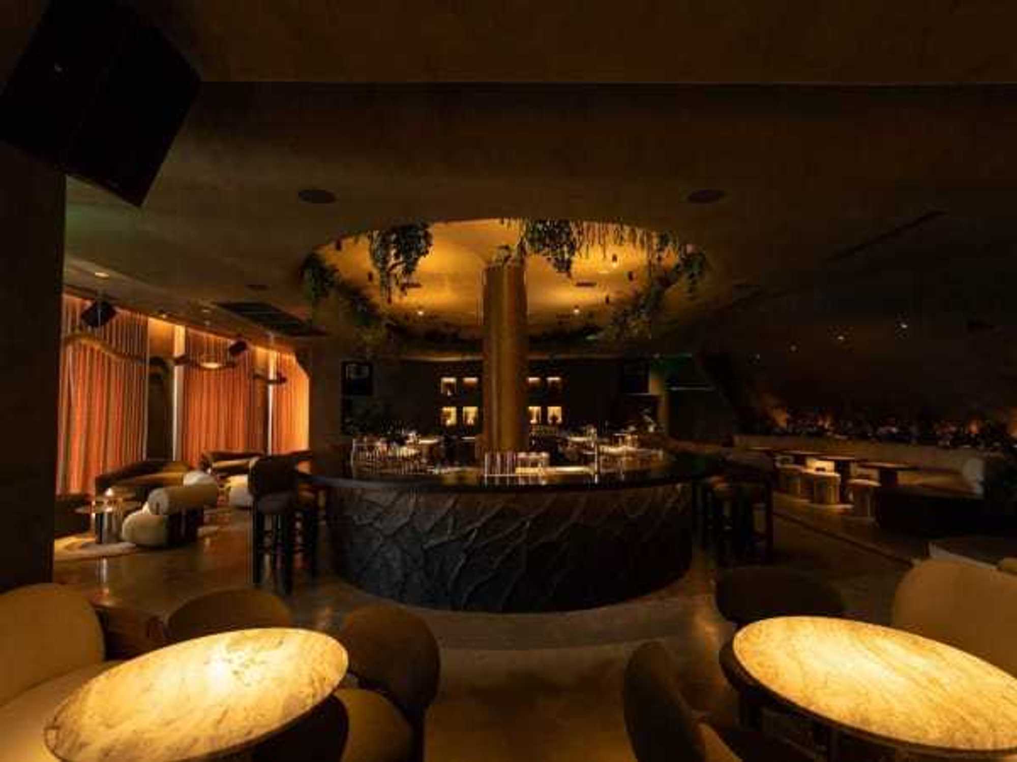 1111 bar interior