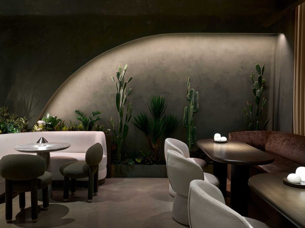 1111 cocktail lounge interior
