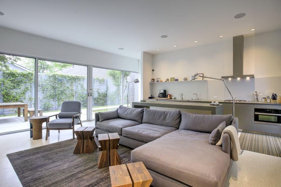 1114 Willard, living