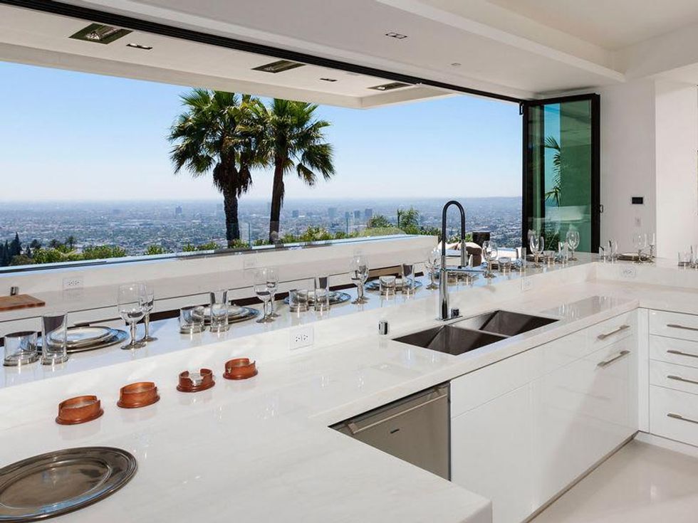 1181 North Hillcrest Jay Z Beyonce 3