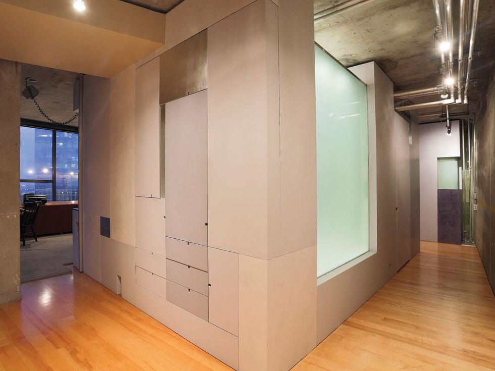 12 On the Market 14 Greenway No. Ph 28e November 2014 hallway