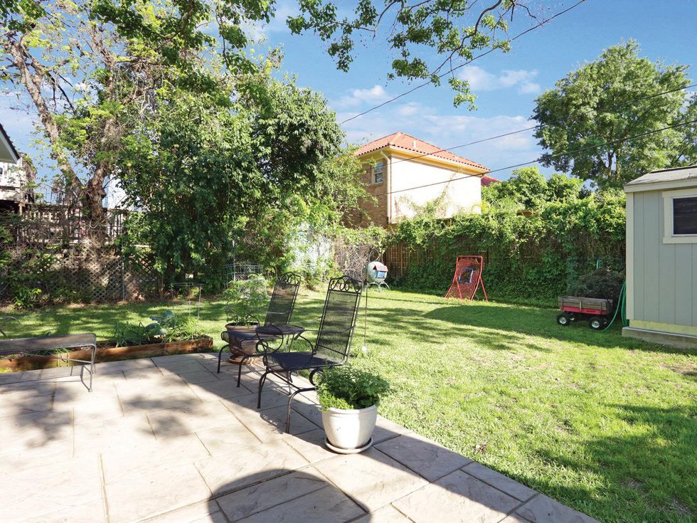 12 On the Market 1911 W. Mckinney St. April 2014