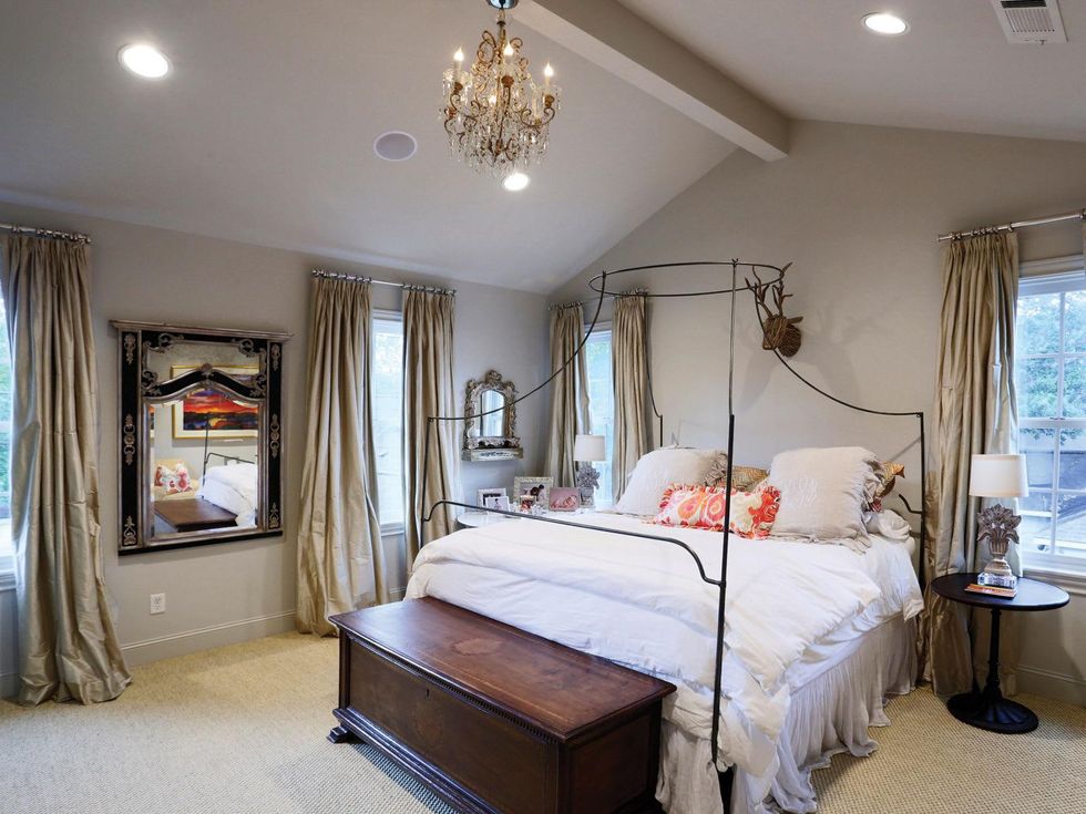 12 On the Market 2128 Bartlett St. September 2014