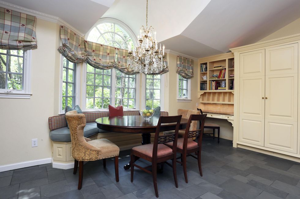 12 On the Market 4826 Palmetto July 2014