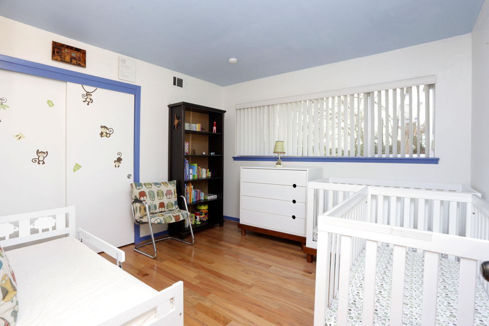 12 On the Market 9307 McAvoy March 2014