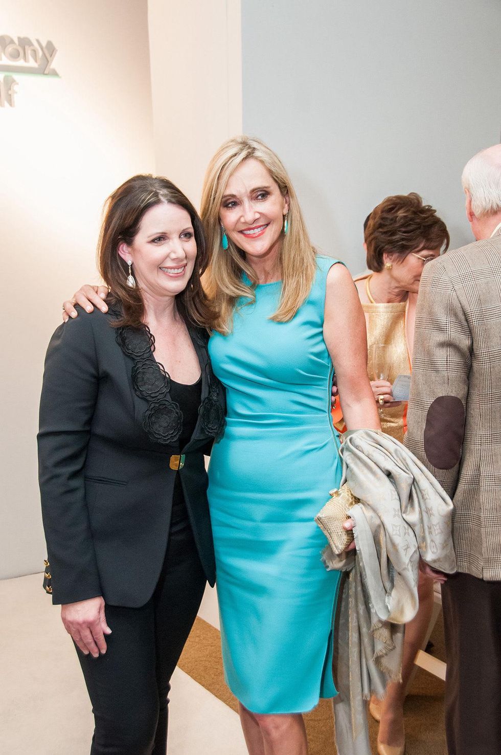 121 Julie Roberts, left, and Jana Arnoldy at Elizabeth Anthony's Generations of Glamour event May 2014.