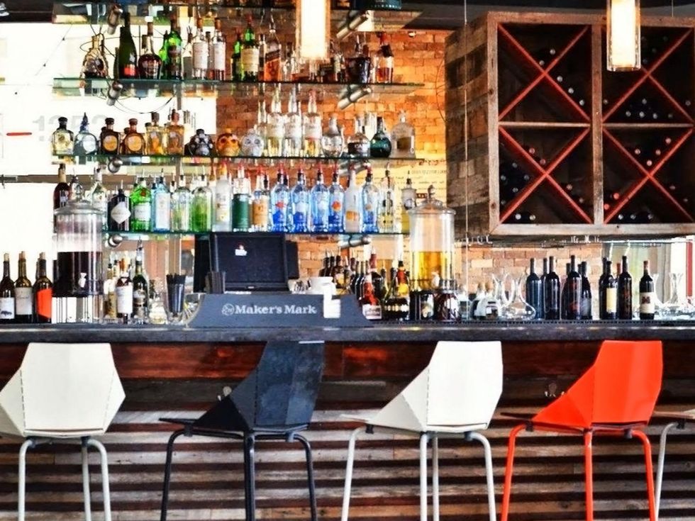 1252 Tapas Bar Uptown Park bar