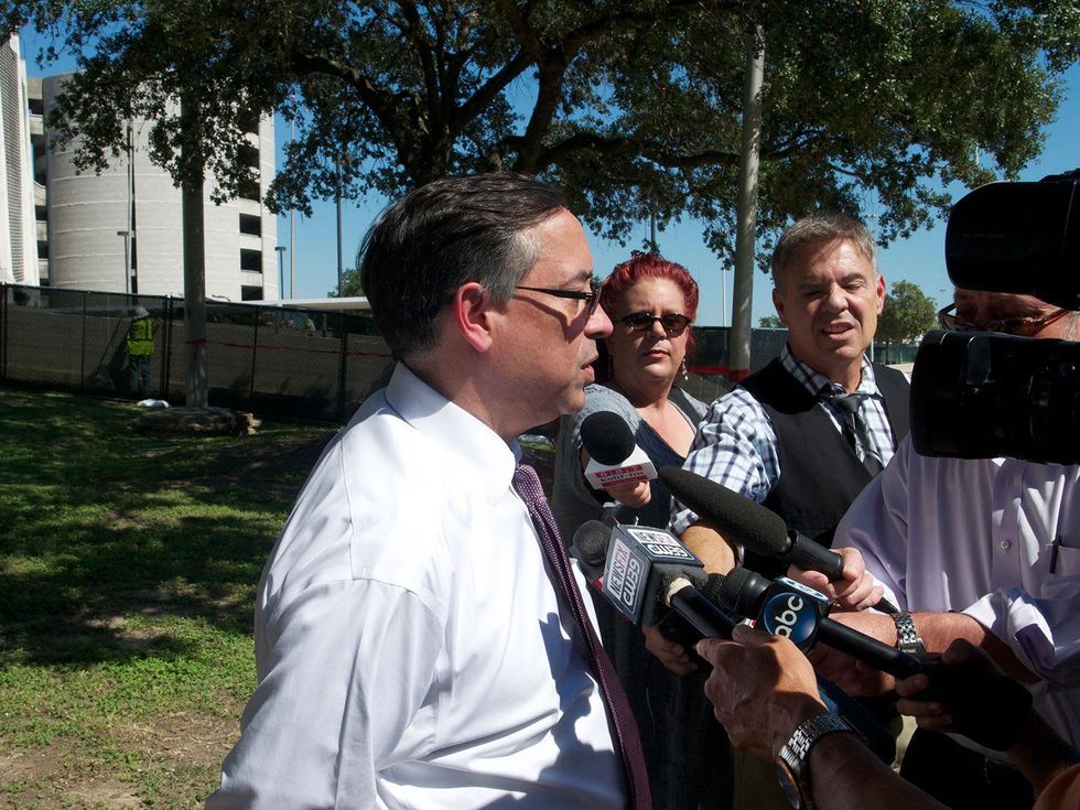 13 Astrodome exterior demolition October 2013