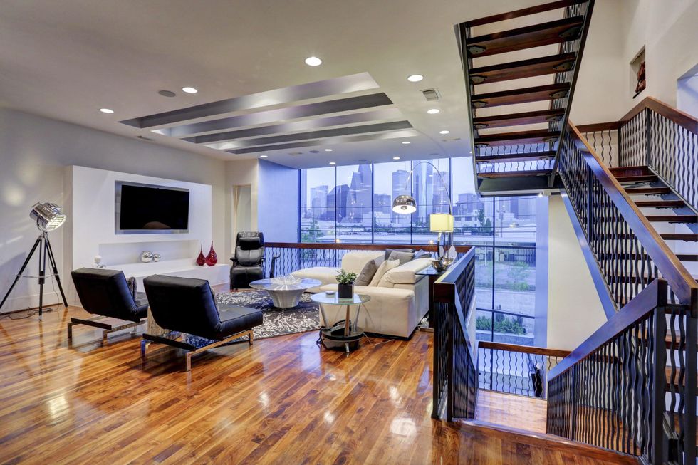 13 On the Market 1322 Dart July 2014