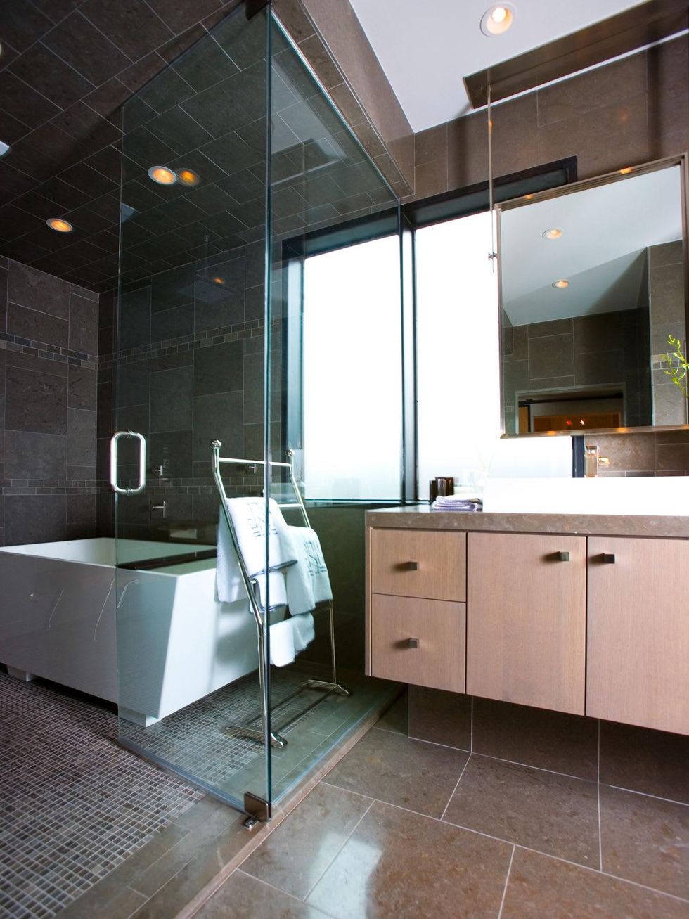 13 On the Market 1807 Brun St. January 2015