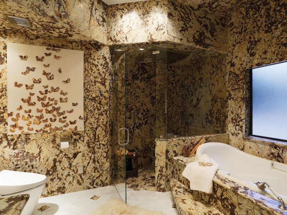 13 On the Market 4501 Magnolia St. May 2014