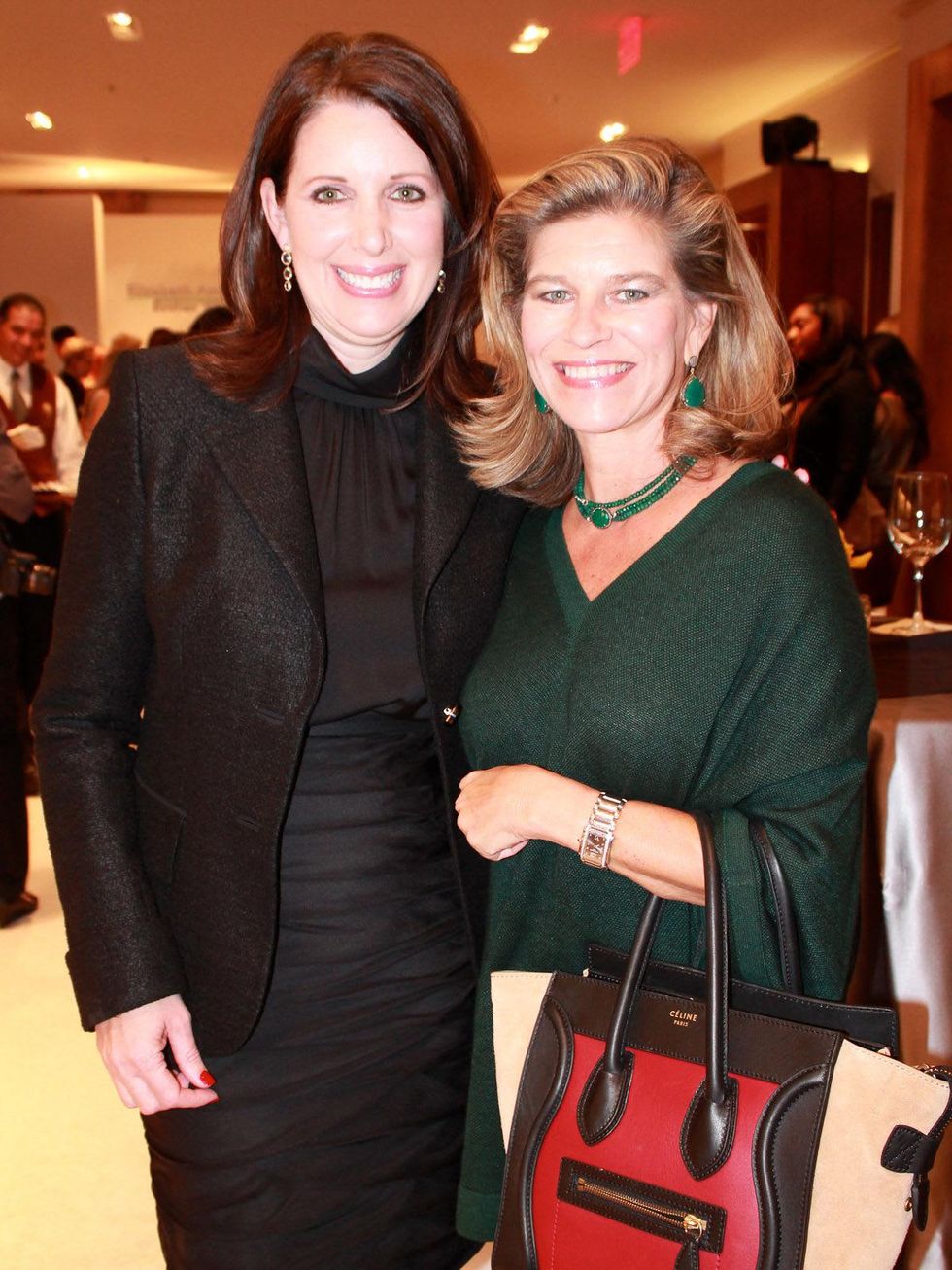14 Julie Roberts, left, and Jana Giammalva at the Recipe for Success' Dress for Dinner
