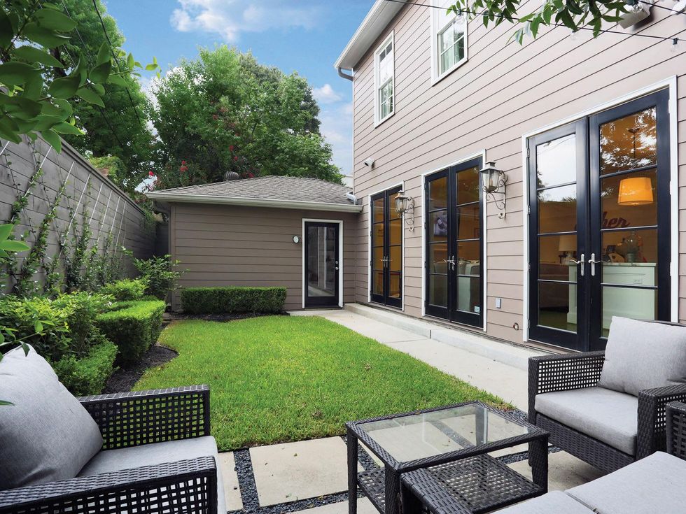 14 On the Market 2128 Bartlett St. September 2014