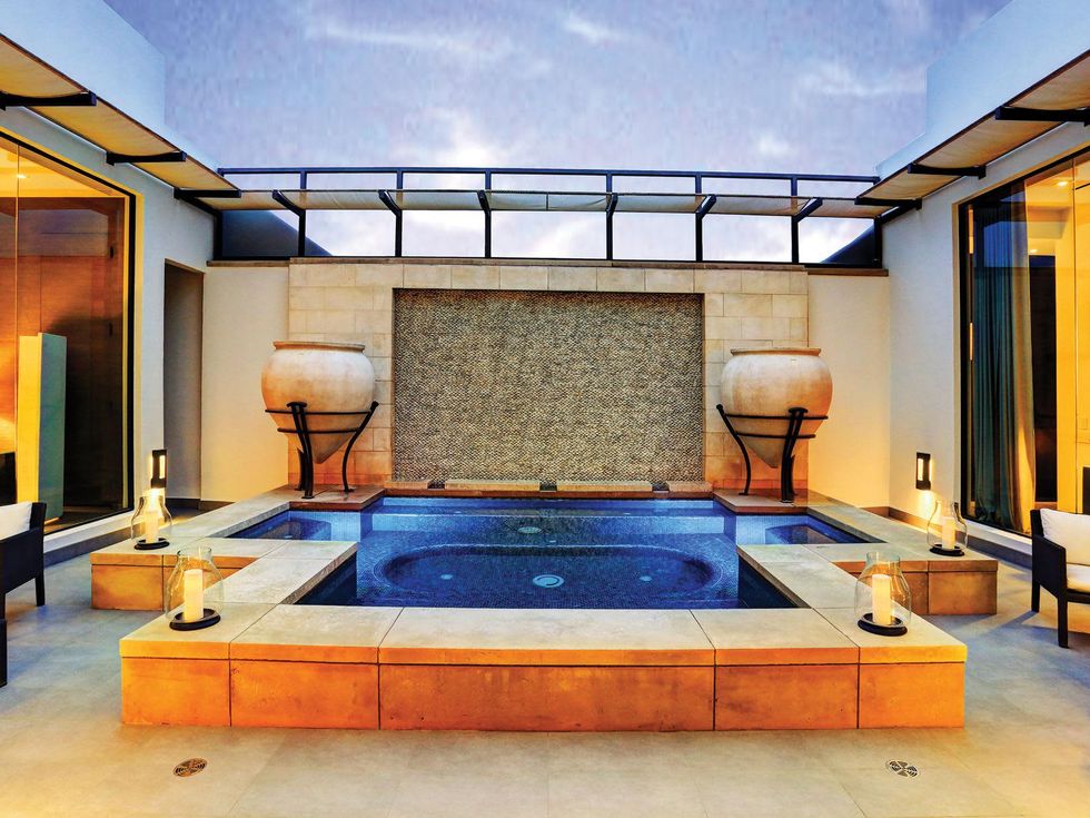 14 On the Market 2212 Salisbury St. River Oaks April 2015second-level pool terrace with waterwall