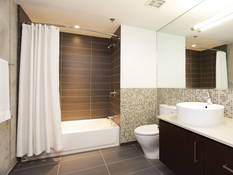 14 On the Market 6007 Memorial Drive No. 401 April 2014