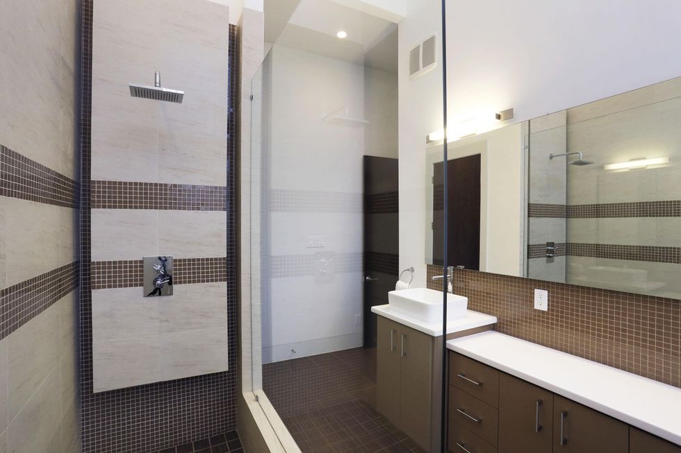 14 On the Market 734 E. 8th St. Houston Heights March 2015